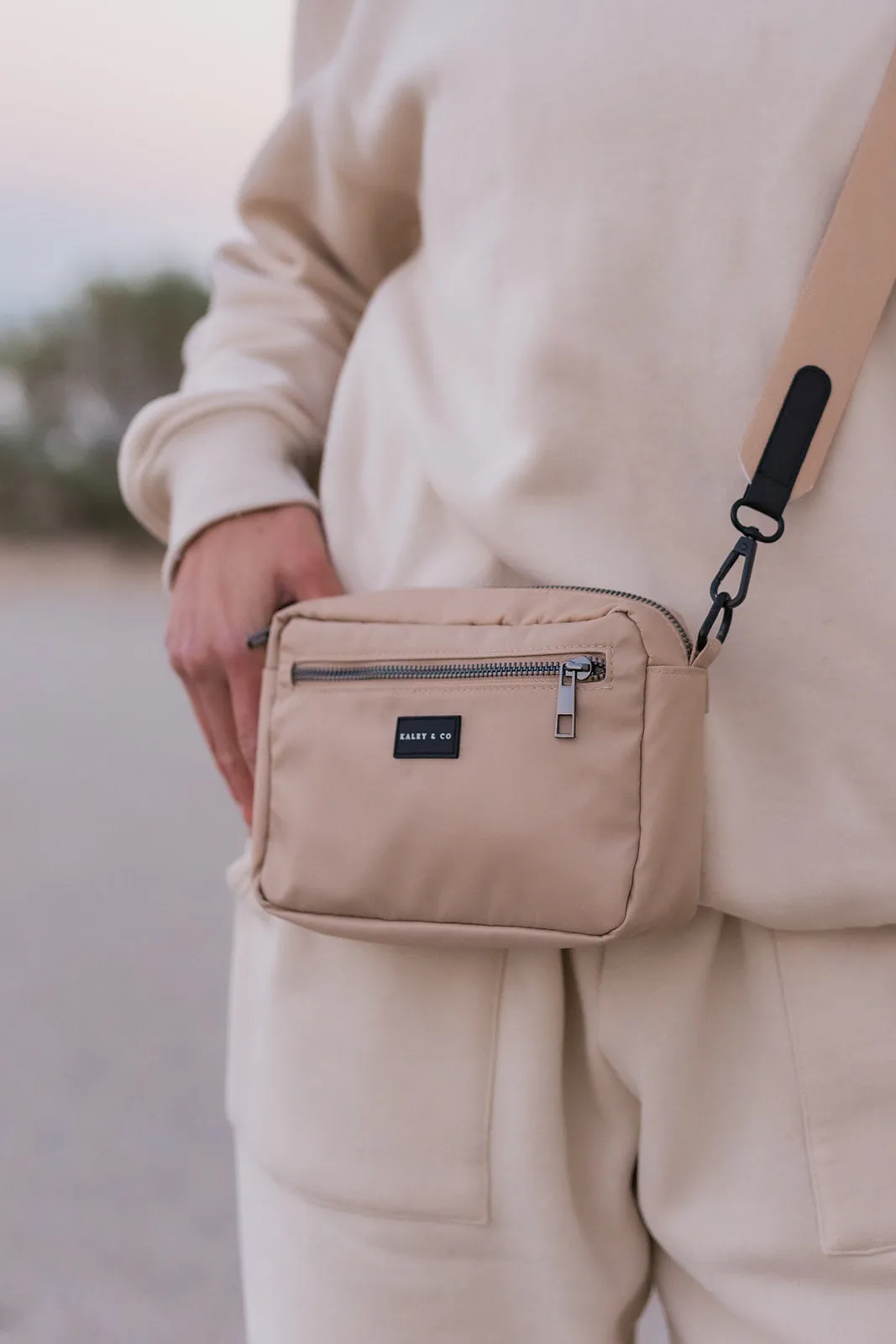 Athleisure Bag - Nylon - Tan & Black