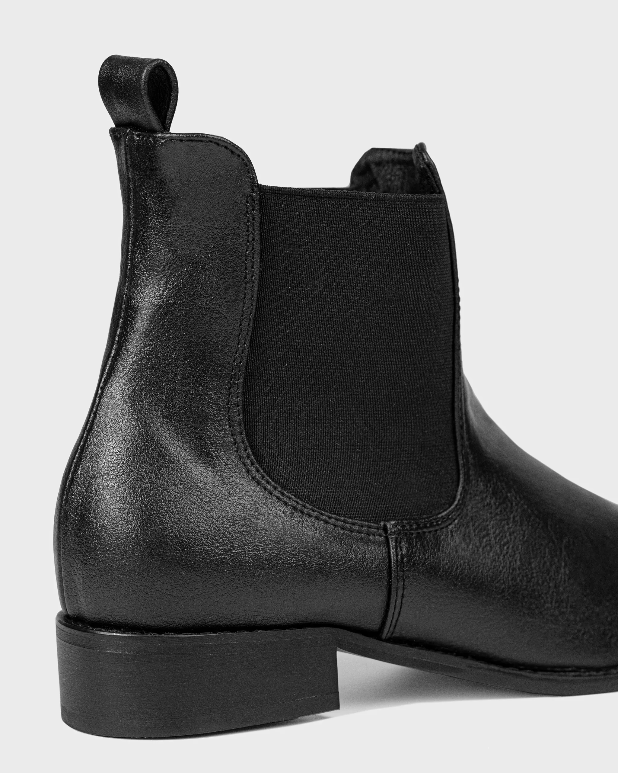 Chelsea Grape Leather Vegan Boots | Black