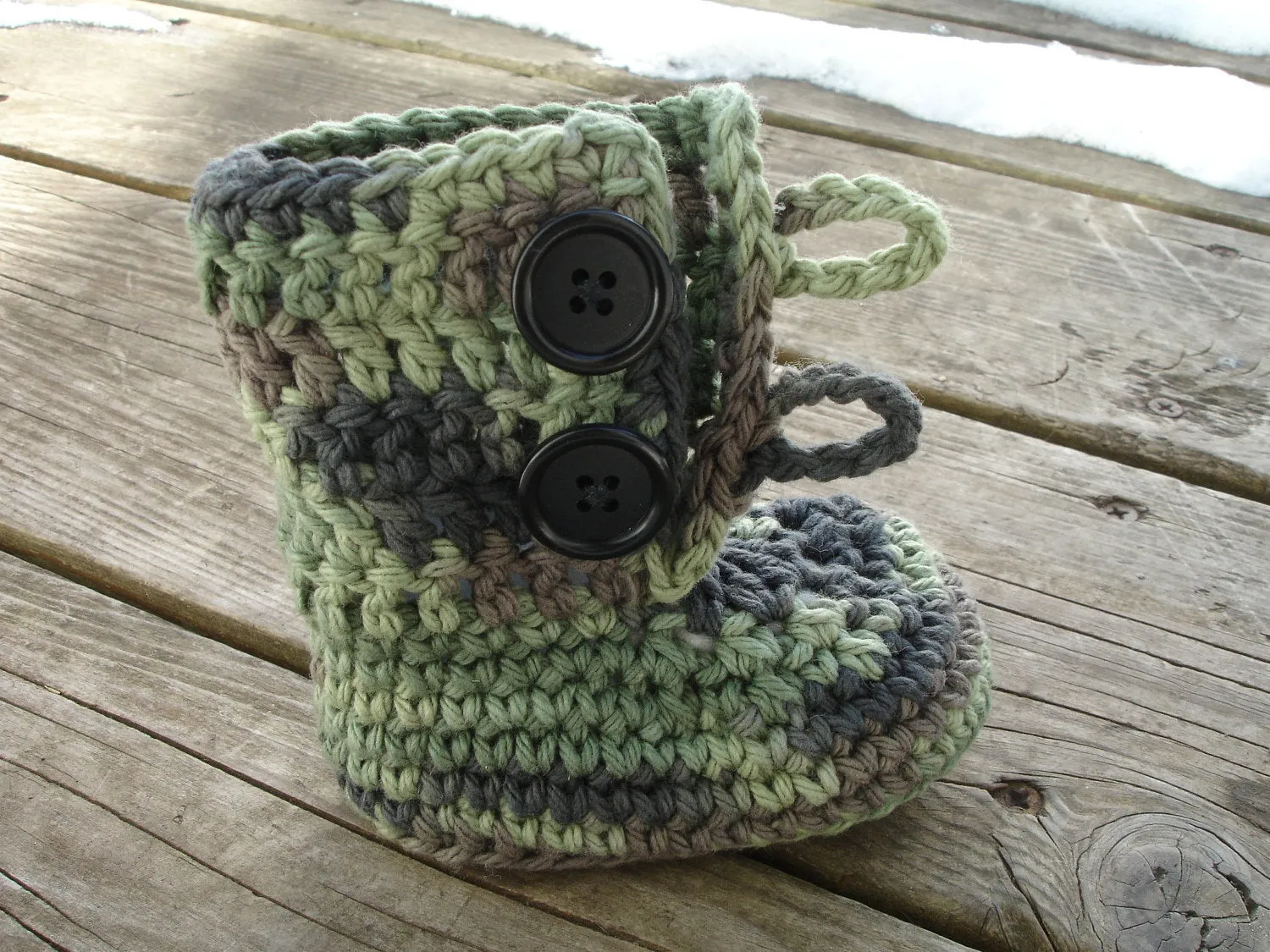 Crochet Pattern for Button Loop Booties | Crochet Baby Shoes Pattern | Baby Booties Crocheting Pattern | DIY Written Crochet Instructions