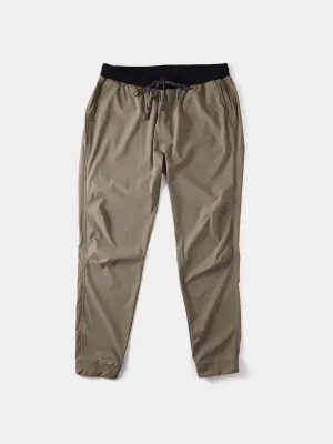 Duck Camp Airflow Windshell Jogger