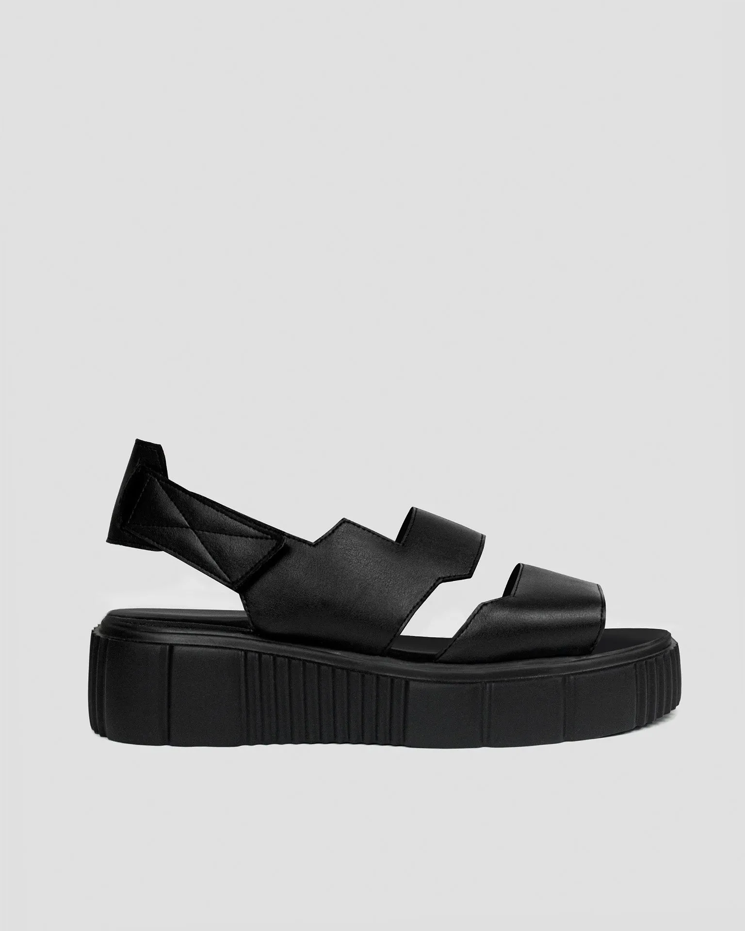 Edgy Vegan Cactus leather Desserto® Platform Sandals | Black