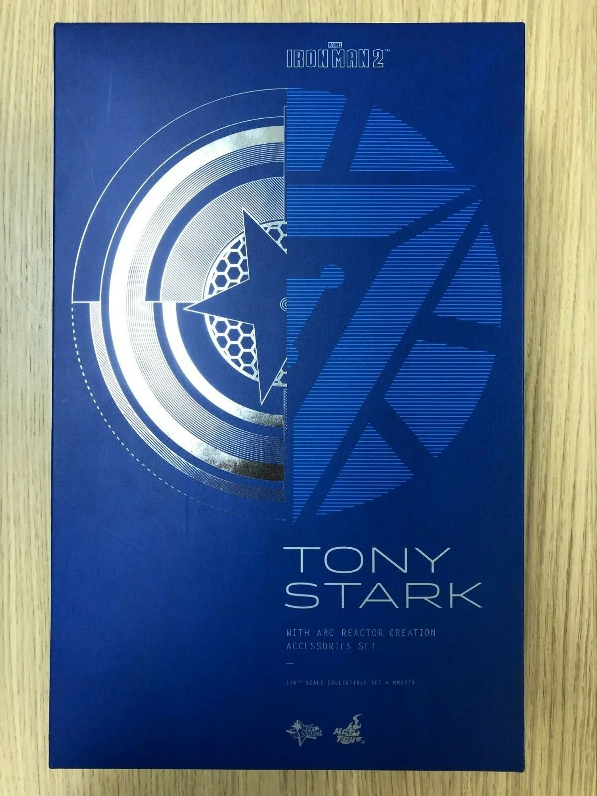 Hottoys Hot Toys 1/6 Scale MMS273 MMS 273 Iron Man 2 - Tony Stark (Arc Reactor Creation Version) Action Figure USED