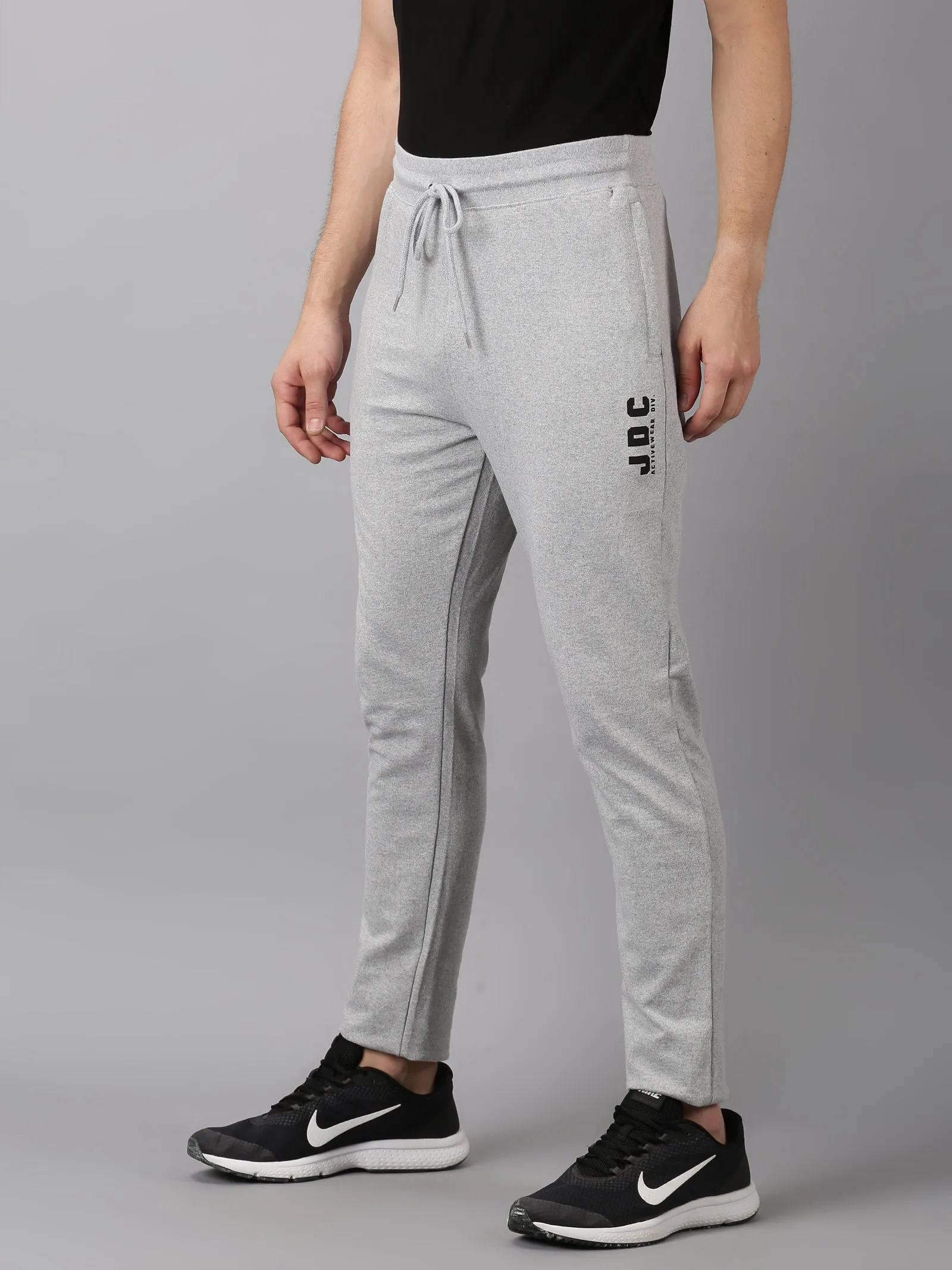 MEN'S LIGHT GREY SOLID SLIM FIT TRACK PANT