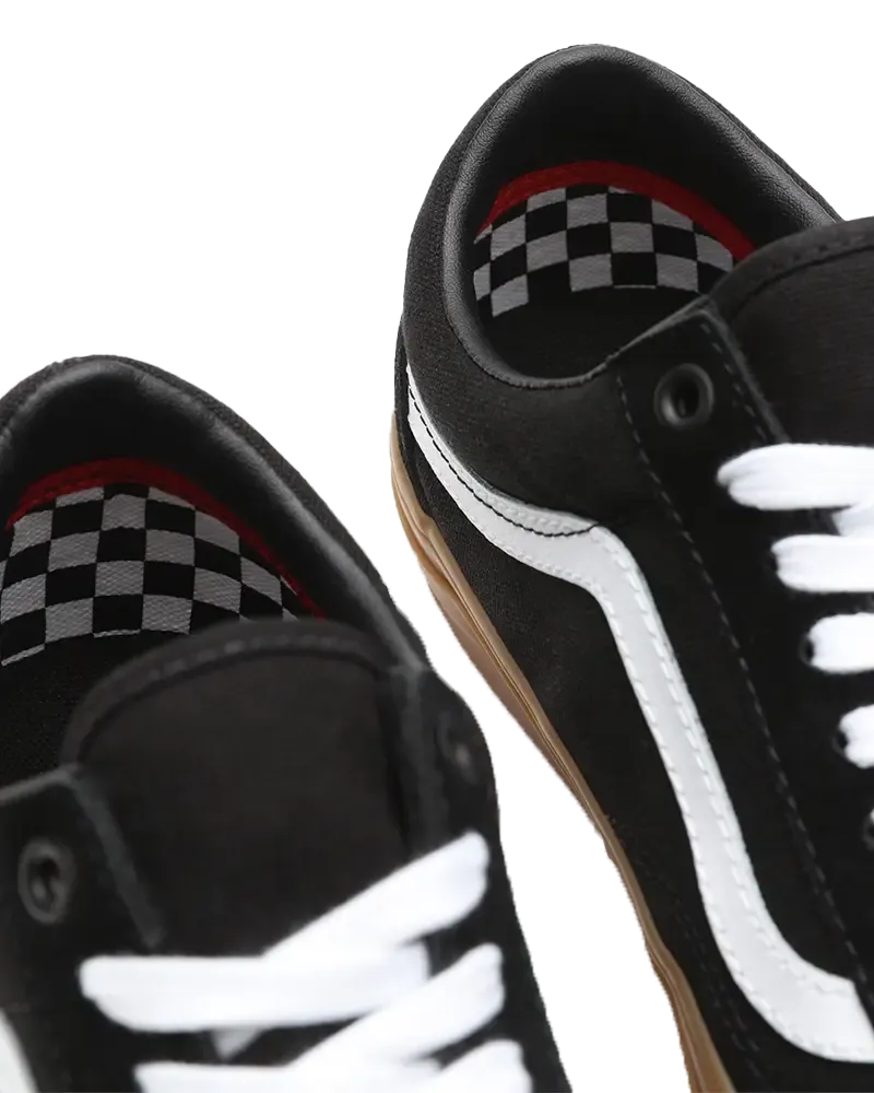 Skate Old Skool Shoes in Black & Gum