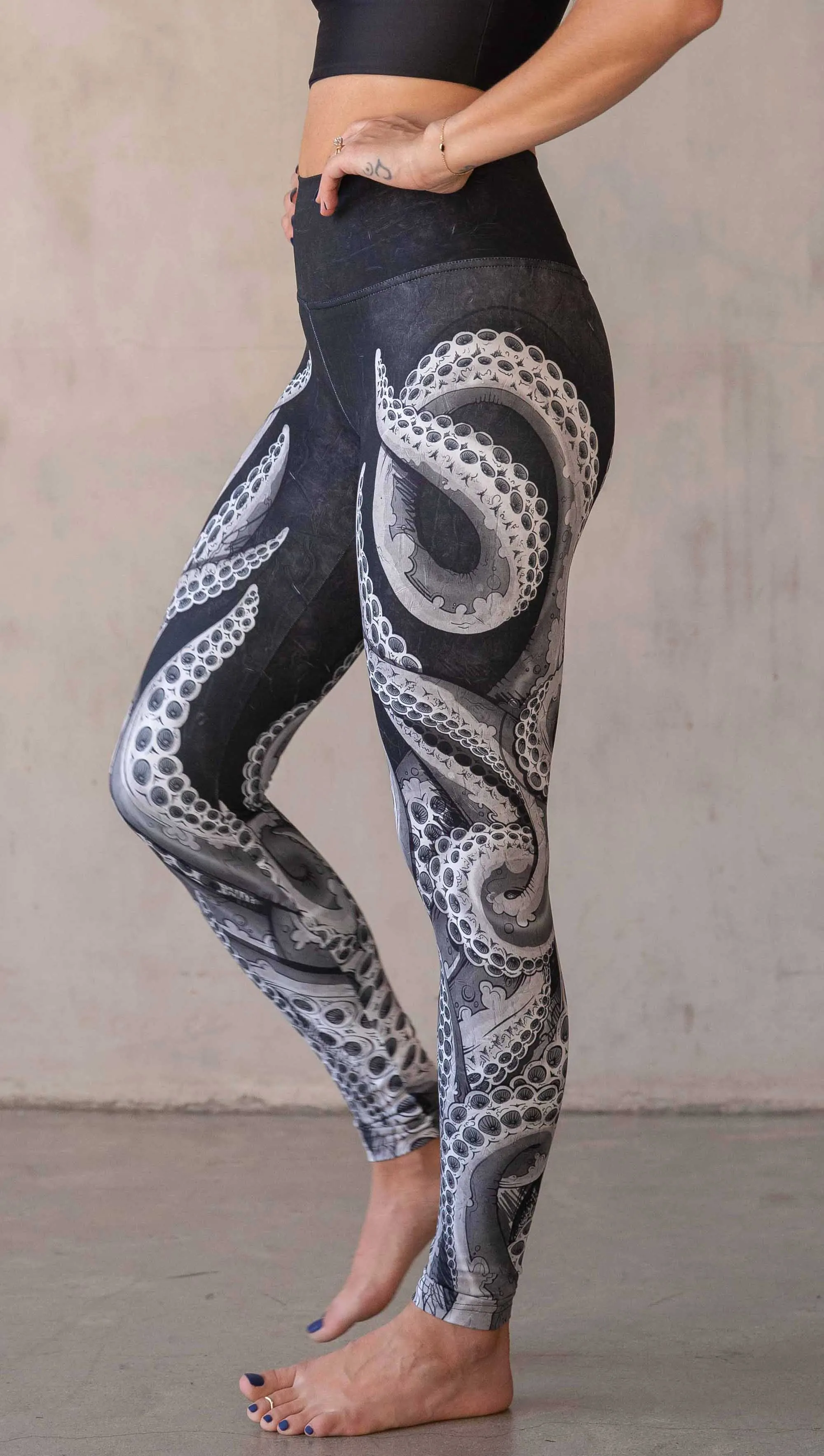 Tentacles - Athleisure Leggings