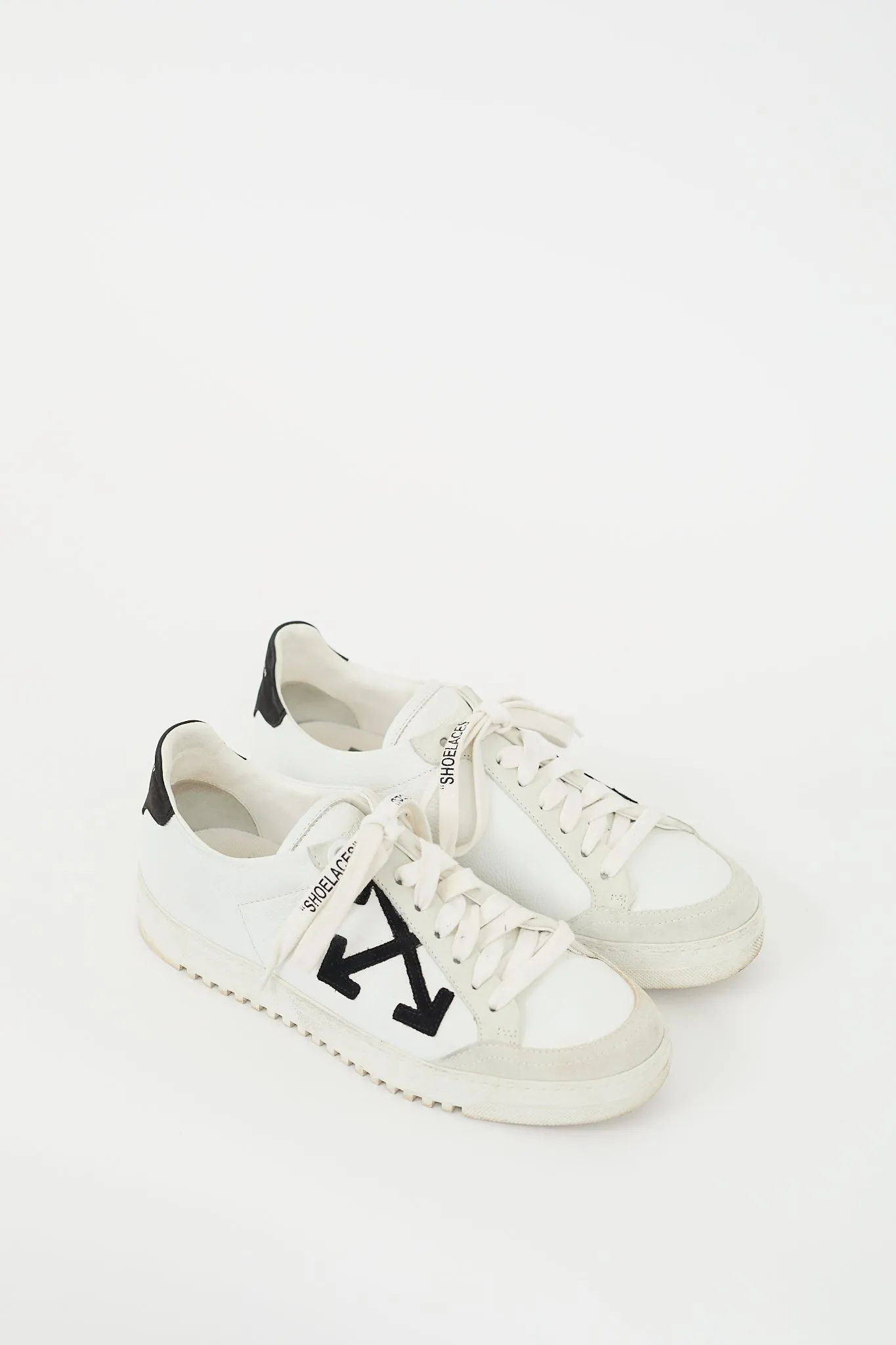 White & Black Leather Cup Sole 2.0 Logo Sneaker